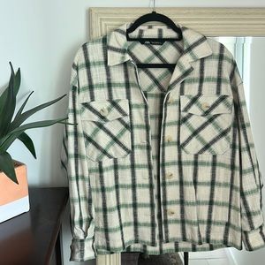 ZARA green plaid button down lightweight shacket / shirt (small) ✨